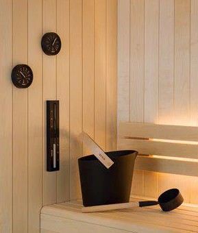 Tylö sauna accessoires voor sauna, gebruikt voor comfort, sfeer en gebruiksgemak tijdens het sauneren